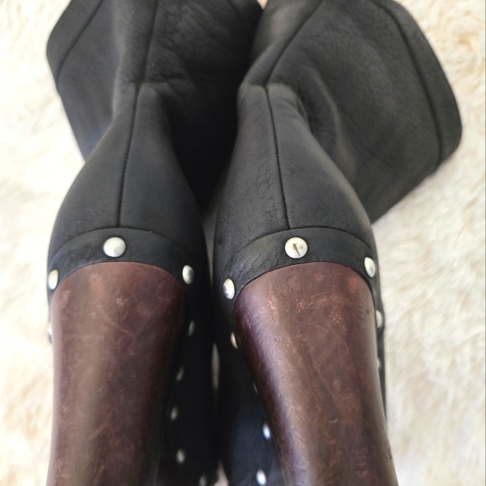 S.  O.  L.  D.    UGG Black Leather Sheepskin Lined Wood Heel Boots size 8 - Picture 11 of 14